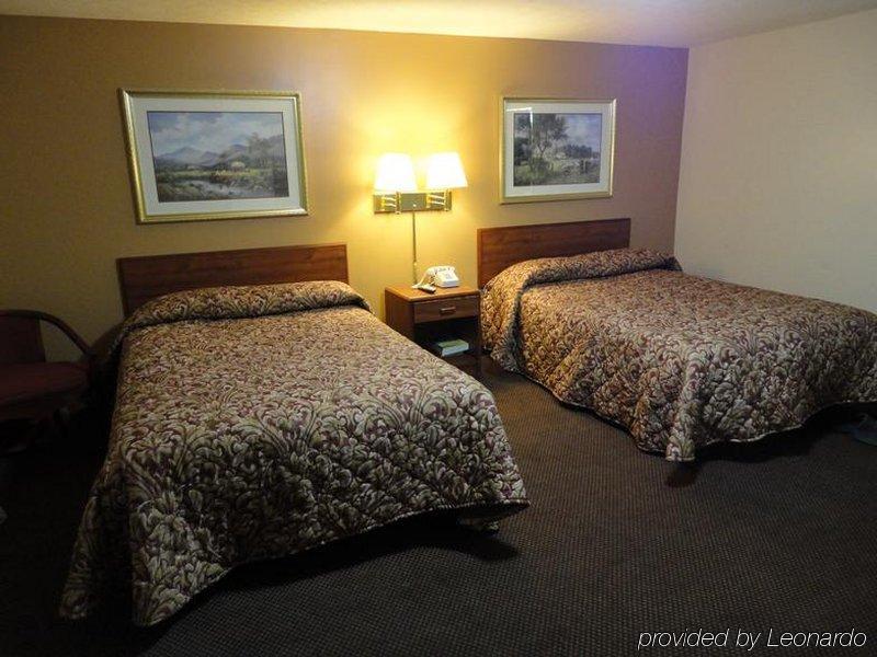 Budget Inn Columbus Lockbourne Стая снимка